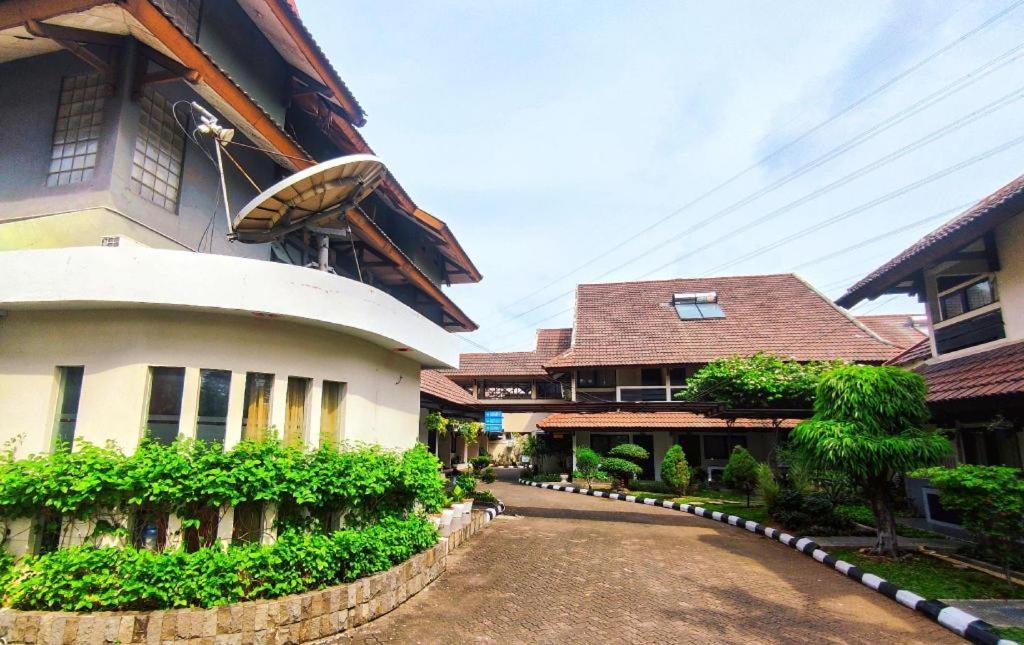 D'Arcici Hotel Plumpang Jakarta Exterior photo